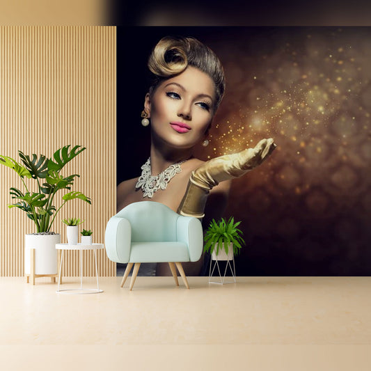 Golden Elegance: A Touch of Glamour