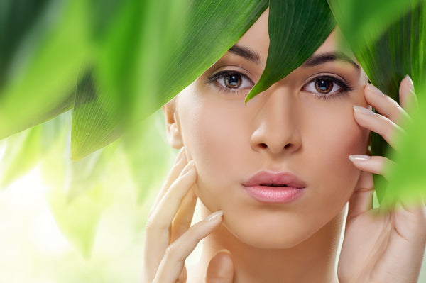 Natural Elegance: A Glimpse of Beauty in Green